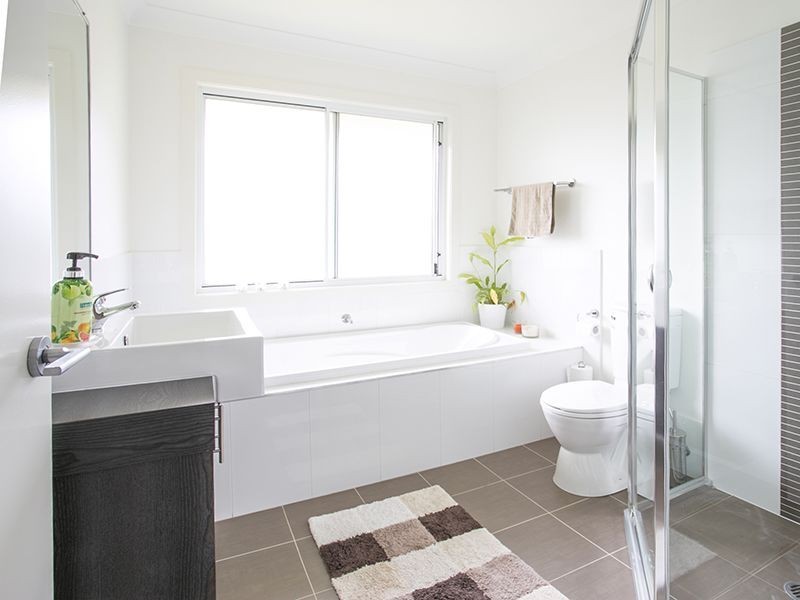 15 Raleigh Street, Cameron Park NSW 2285