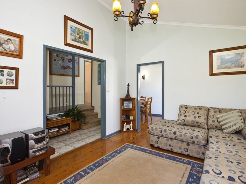 9 Whitburn Close, Charlestown NSW 2290