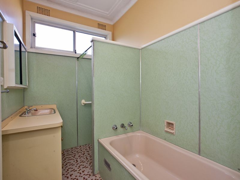 2 Alexander Parade, Charlestown NSW 2290