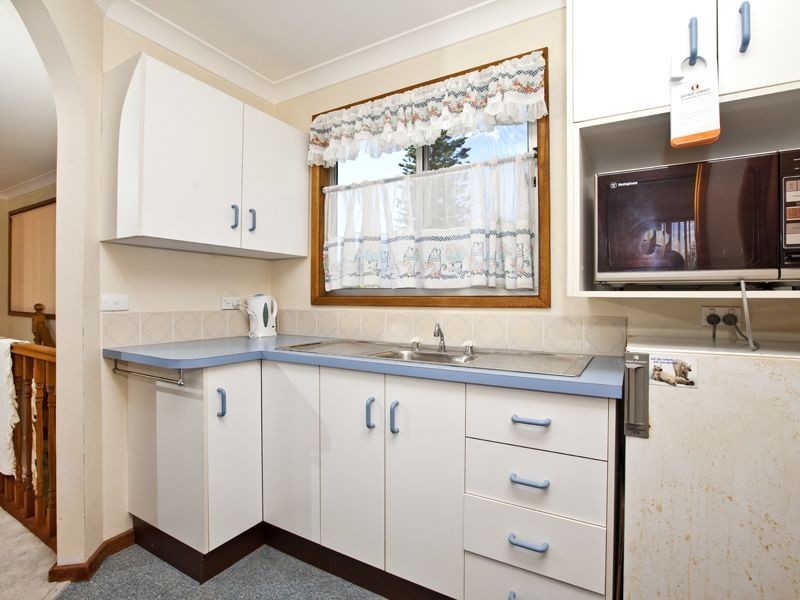 7 Bennett Street, Redhead NSW 2290