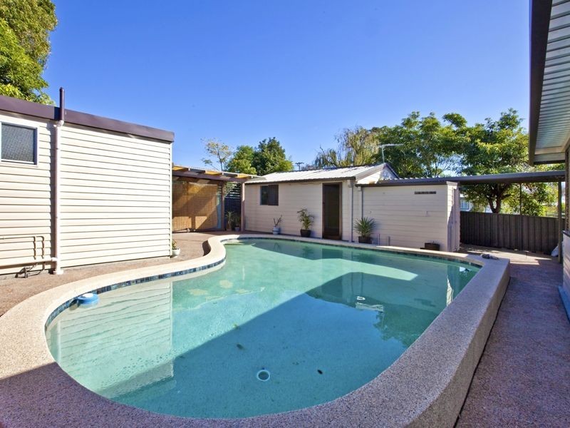 18 Lyndell Parade, Shortland NSW 2307