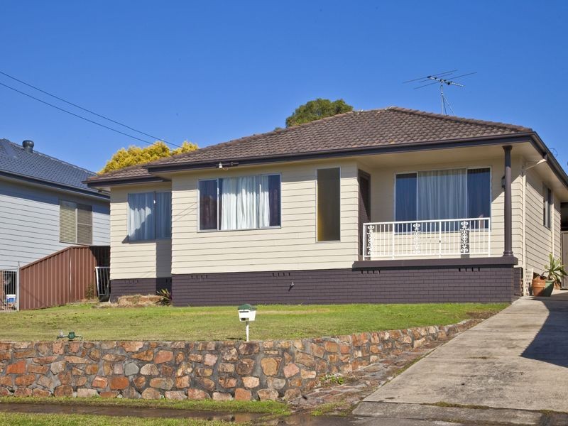 18 Lyndell Parade, Shortland NSW 2307