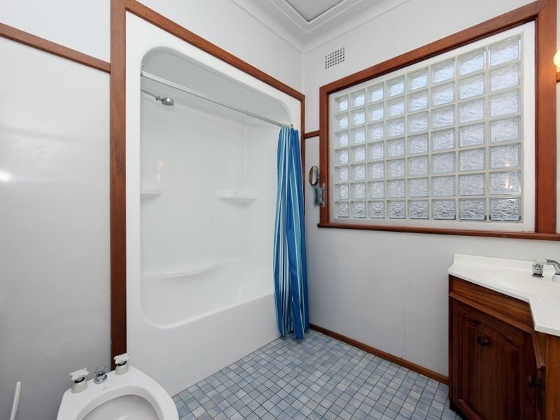 75 E.K Avenue, Charlestown NSW 2290