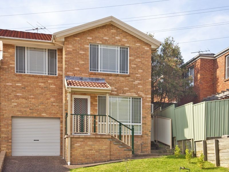 2/11 Madeleine Avenue, Charlestown NSW 2290