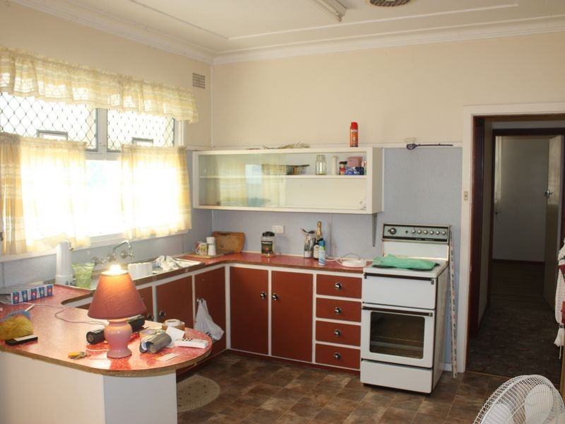 31 Arnold Street, Charlestown NSW 2290