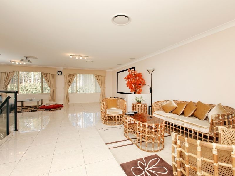 10 Pepperbush Place, Garden Suburb NSW 2289