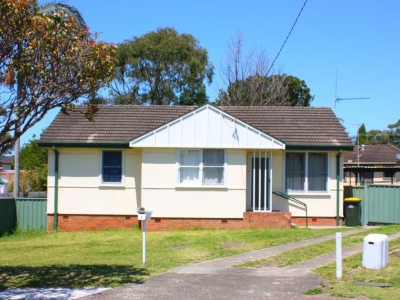 4 Butler Close, Windale NSW 2306