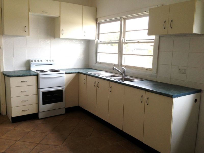 27 Bardia Road, Shortland NSW 2307