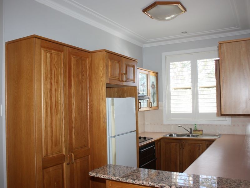 16 Hallvert Crescent, Charlestown NSW 2290