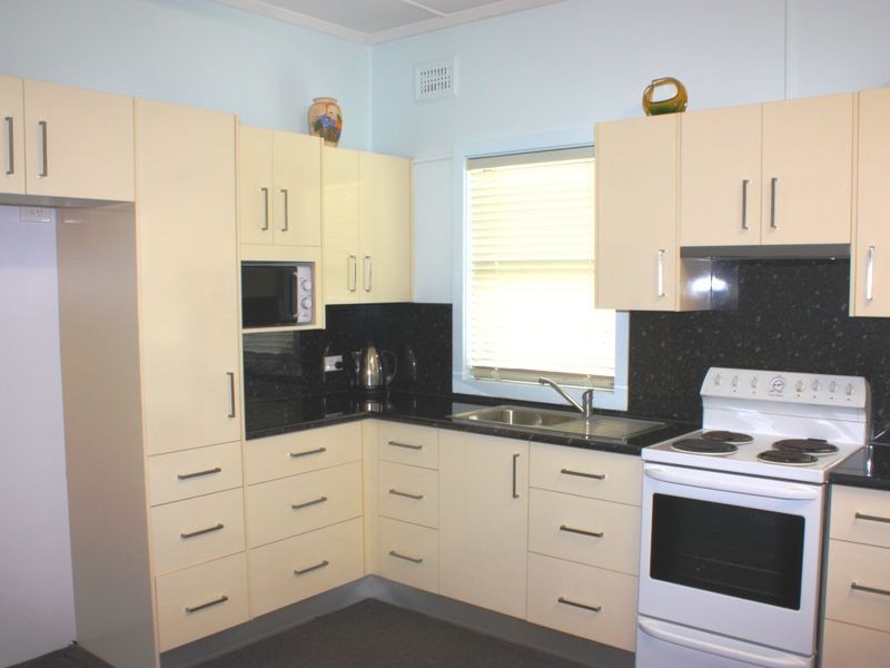 32 Schroder Avenue, Gateshead NSW 2290
