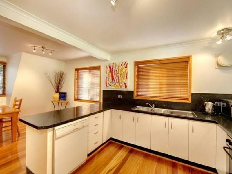 9 Yarrabee Close, Charlestown NSW 2290