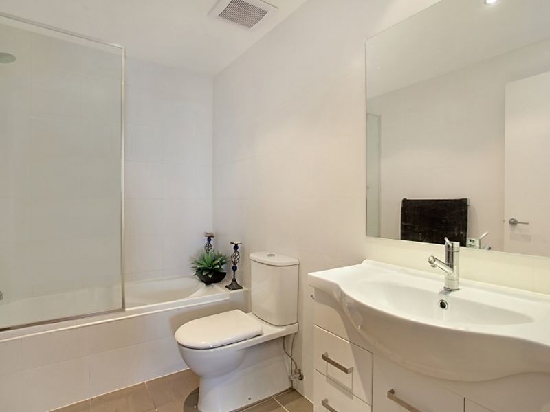 602/18-20 Smart Street, Charlestown NSW 2290