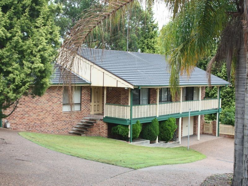14 Stephanie Close, Macquarie Hills NSW 2285