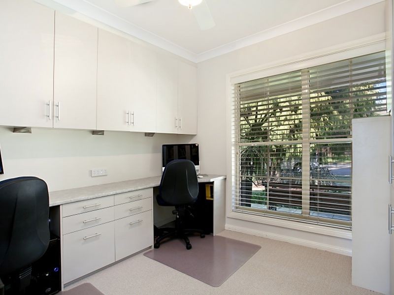 35 Dalwood Close, Eleebana NSW 2282