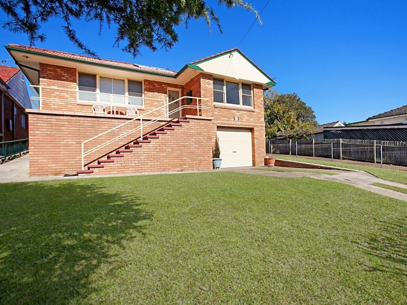 74 Mills Street, Warners Bay NSW 2282