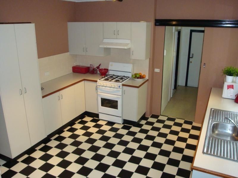 2a Cleary Street, Hamilton NSW 2303