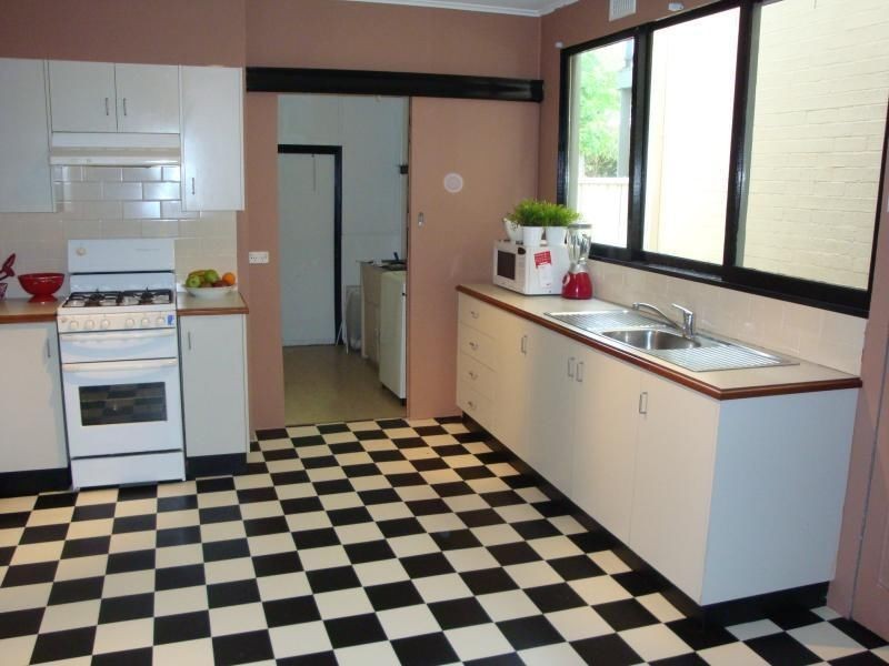 2a Cleary Street, Hamilton NSW 2303