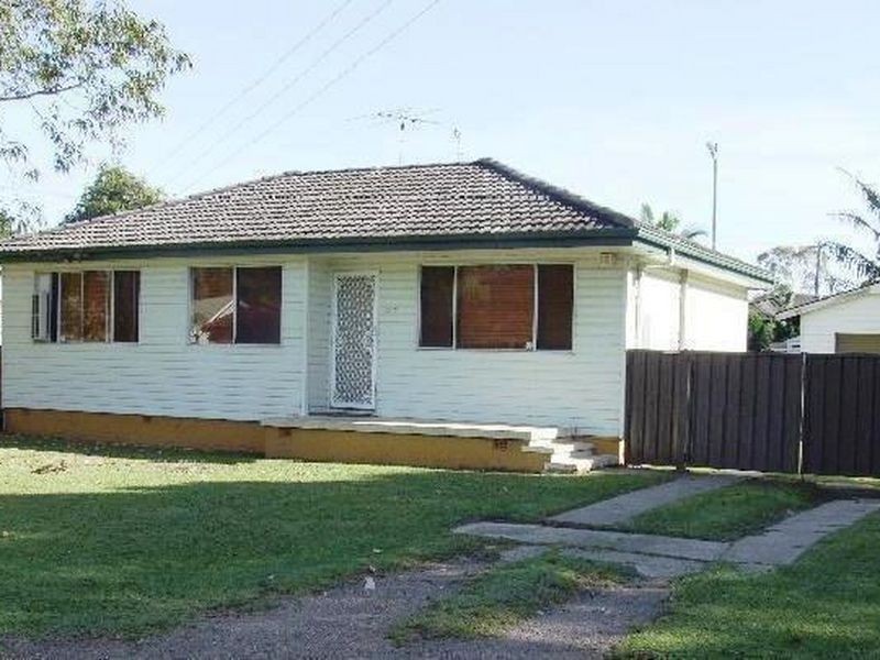 17 Adam Street, Blackalls Park NSW 2283