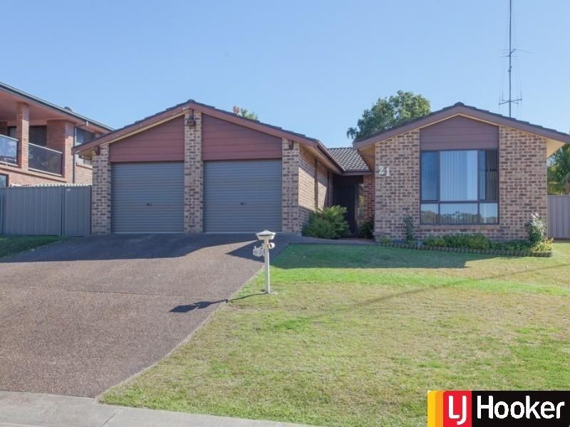 21 Davies Parade, Mount Hutton NSW 2290