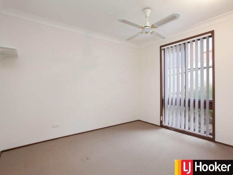 21 Davies Parade, Mount Hutton NSW 2290