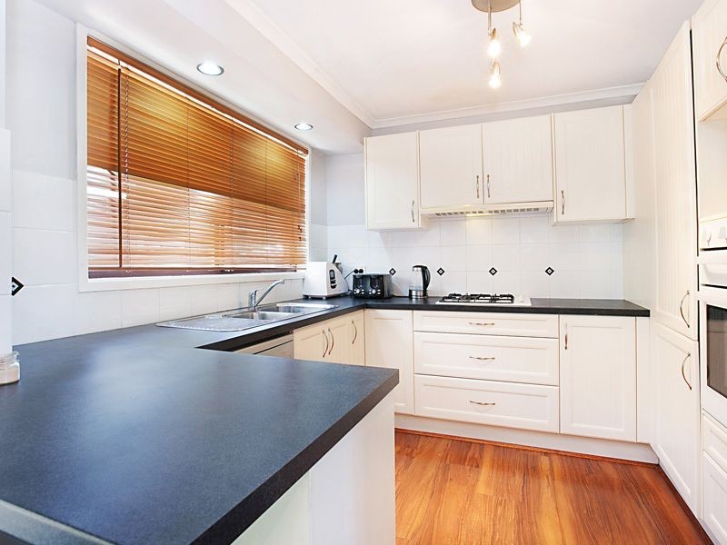 6 Somers Close, Tingira Heights NSW 2290