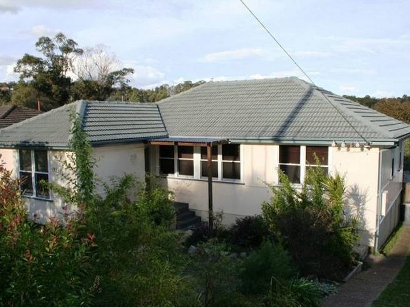 14 Alder Crescent, Gateshead NSW 2290