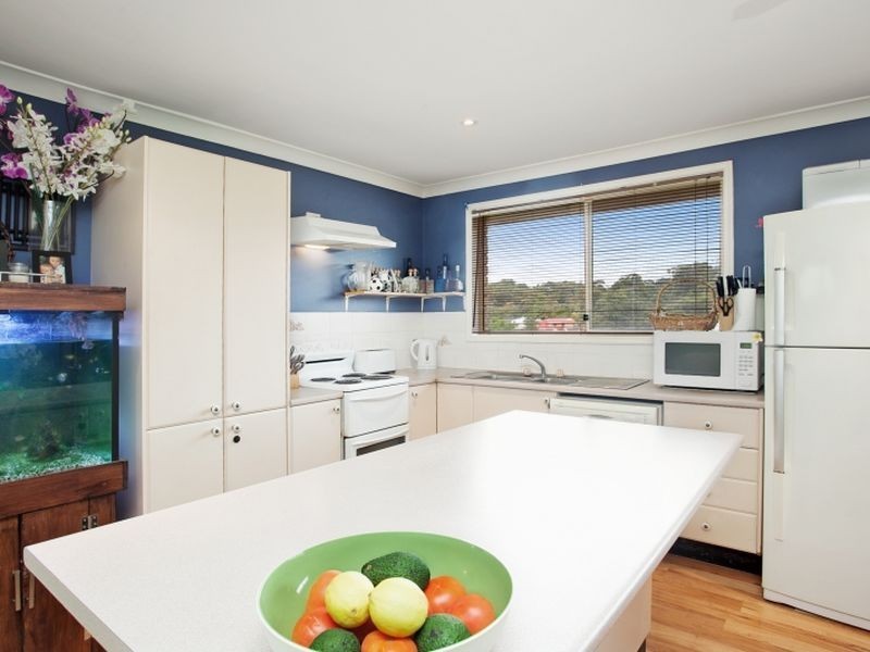 21 Honeyeater Place, Tingira Heights NSW 2290