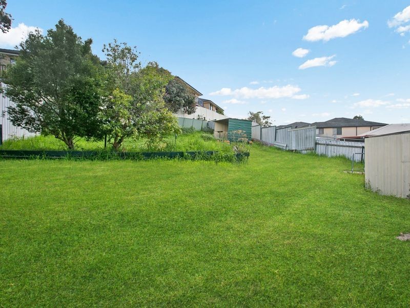 5 Alder Crescent, Gateshead NSW 2290