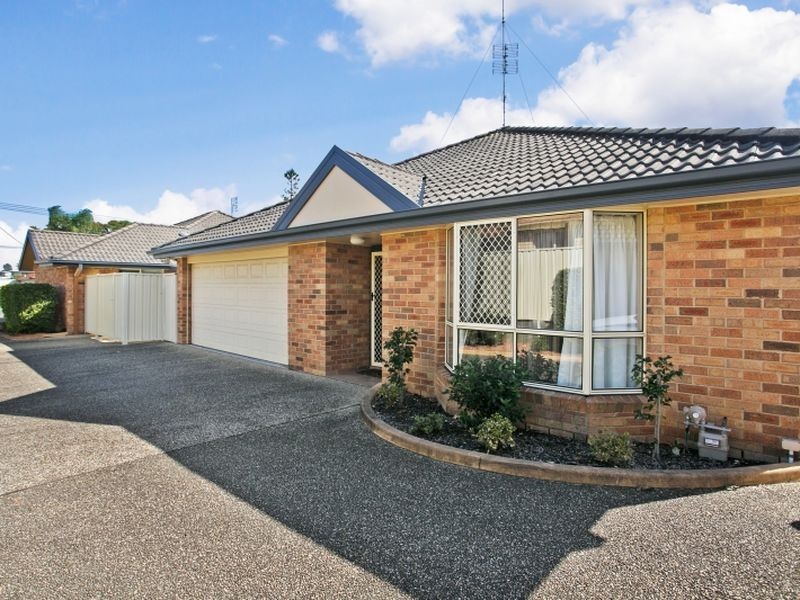 2/56 Albert Street, Warners Bay NSW 2282