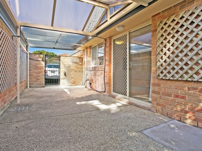 2/56 Albert Street, Warners Bay NSW 2282