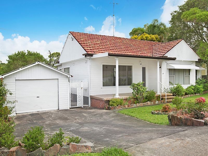 11 University Drive, Waratah West NSW 2298