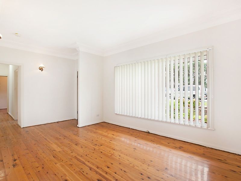 11 University Drive, Waratah West NSW 2298