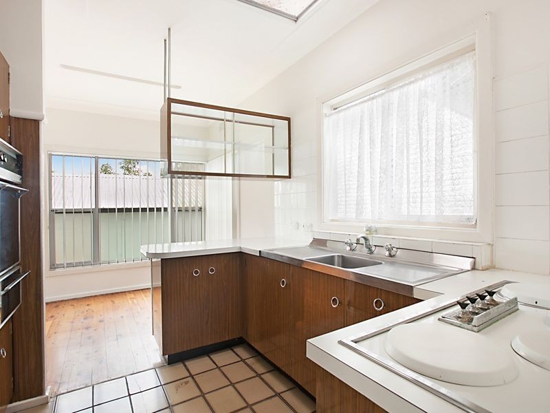 11 University Drive, Waratah West NSW 2298