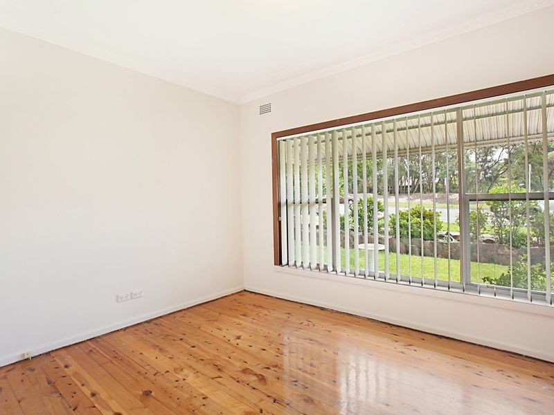 11 University Drive, Waratah West NSW 2298