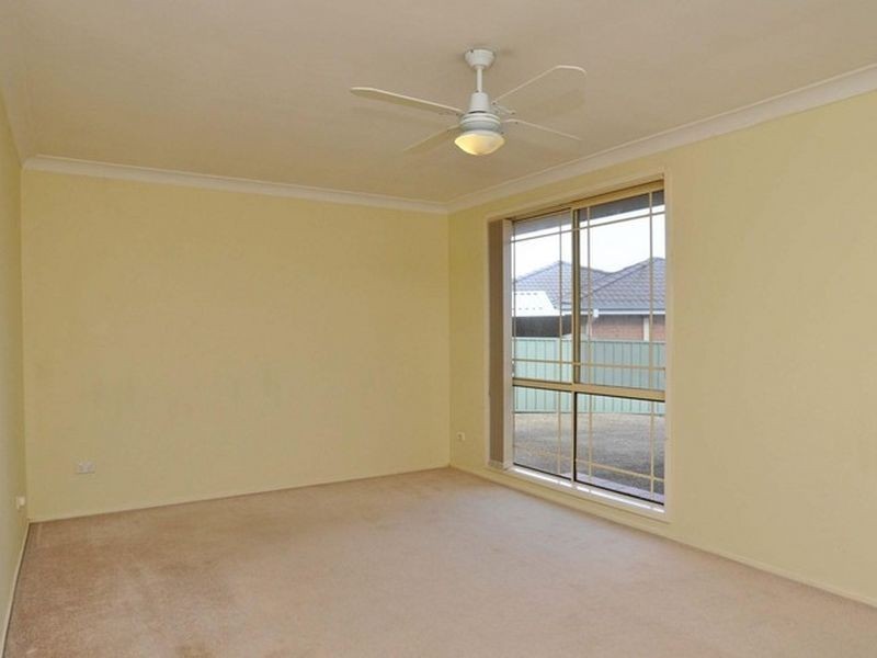 4 Croydon Place, Warners Bay NSW 2282