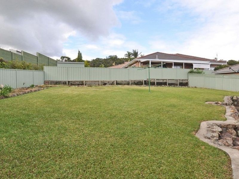 4 Croydon Place, Warners Bay NSW 2282