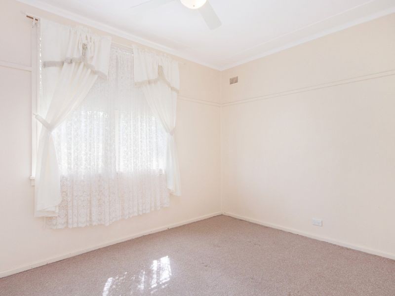 19 Leicester Avenue, Belmont North NSW 2280