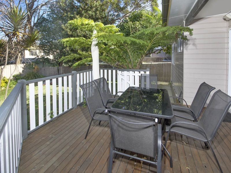 8 Roslyn Avenue, Kahibah NSW 2290