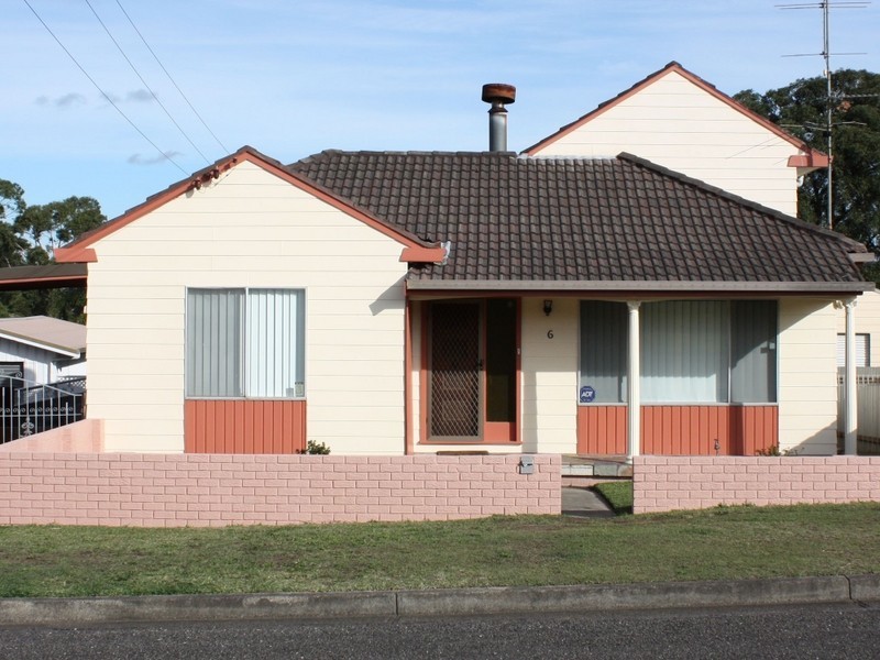 6 Jennings Street, Gateshead NSW 2290