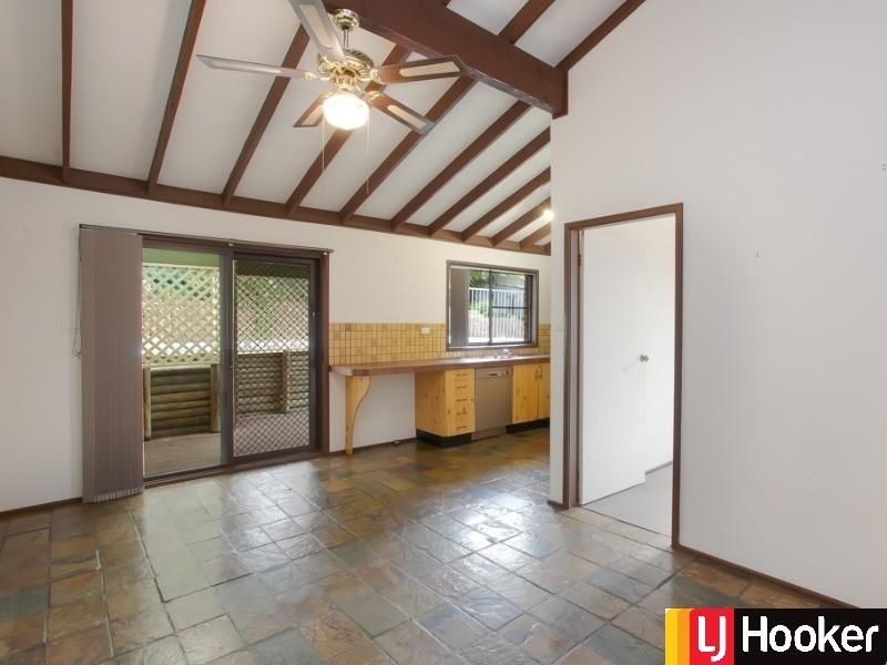 21 Davies Parade, Mount Hutton NSW 2290