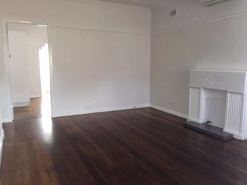 11 Jamieson Street, Gateshead NSW 2290