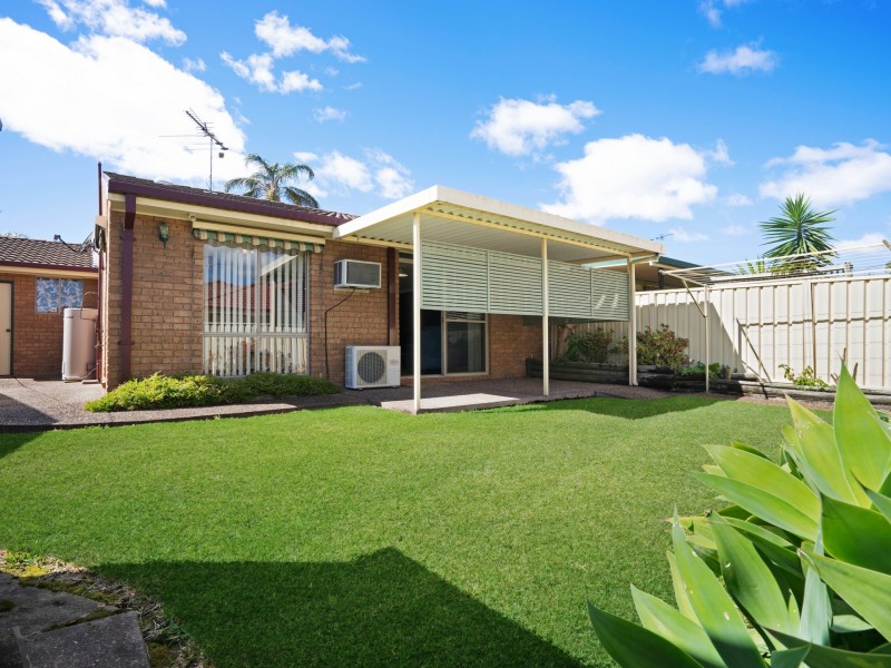 15 Palm Court, Warners Bay NSW 2282