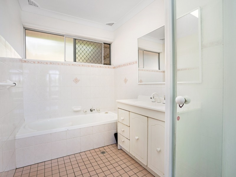 41 Pasadena Crescent, Macquarie Hills NSW 2285