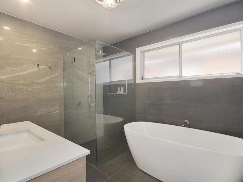 8 Bradman Street, Charlestown NSW 2290