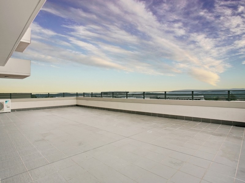 Unit 504W/38 Smart Street, Charlestown NSW 2290