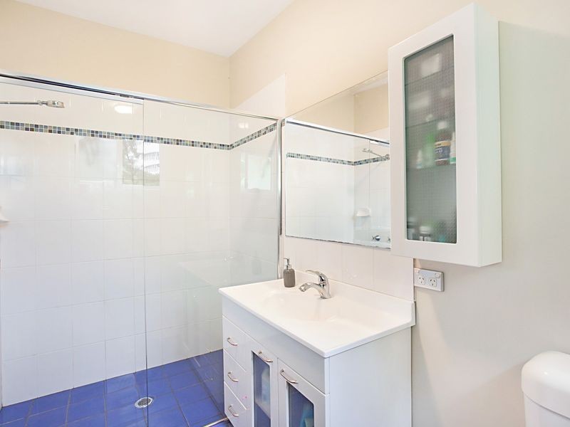 8 Roslyn Avenue, Kahibah NSW 2290