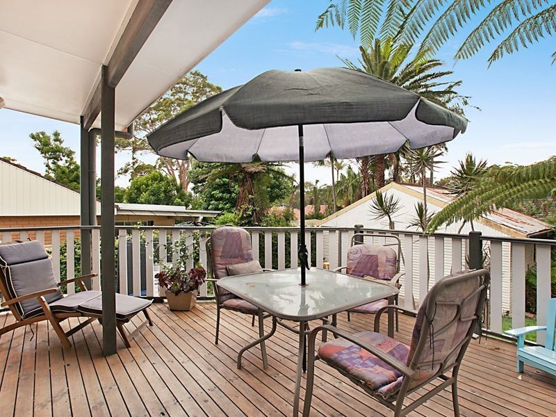 8 Roslyn Avenue, Kahibah NSW 2290