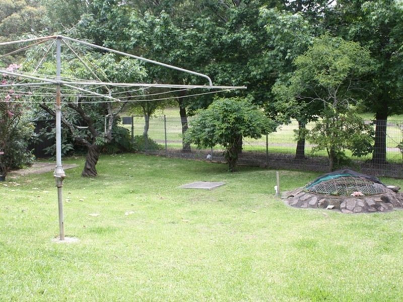 15 Landa Parade, Waratah West NSW 2298