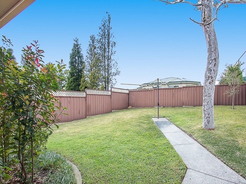 2/26 Stephanie Close, Macquarie Hills NSW 2285