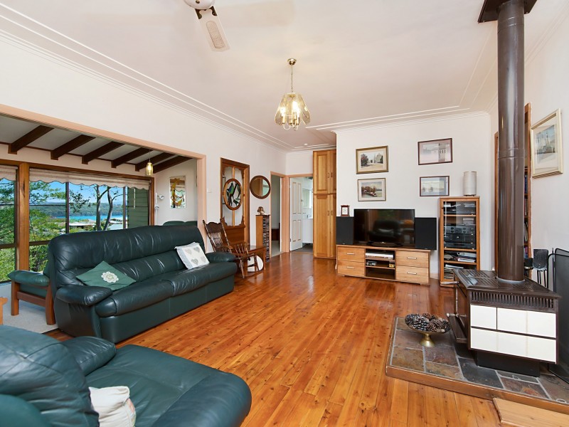 24 Birubi Close, Eleebana NSW 2282